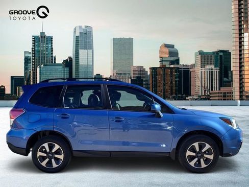 Used 2018 Subaru Forester 2.5i Premium w/ All-Weather Package image 7