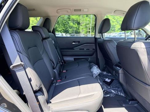 New 2026 Nissan Pathfinder SL AWD/4WD image 11