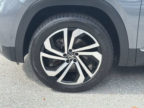 Certified 2020 Volkswagen Atlas Cross Sport SEL Premium AWD/4WD image 11