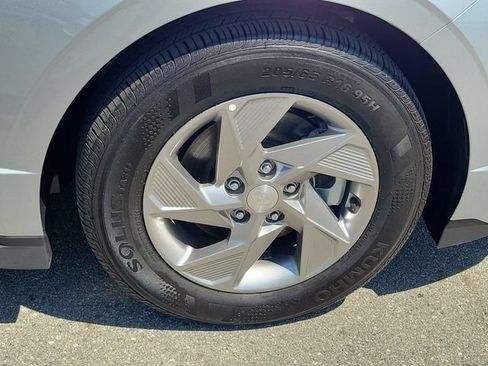 Certified 2026 Hyundai Sonata SE FWD image 29