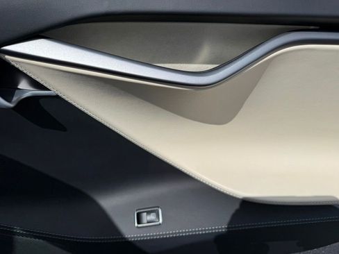 Used 2020 Tesla Model S AWD image 38