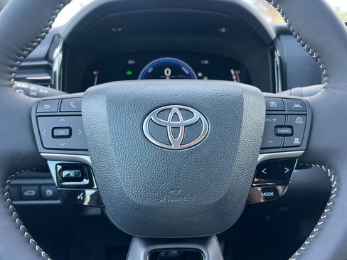 New 2026 Toyota Camry SE image 25