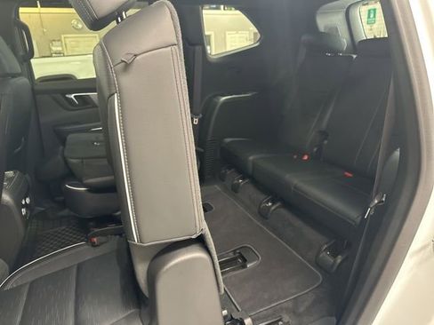 Used 2025 Buick Enclave Sport Touring w/ Power Package image 52