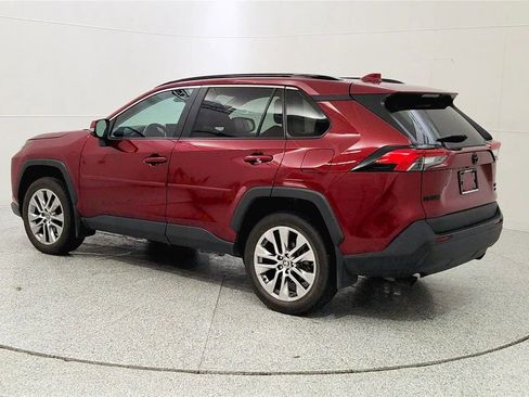 Used 2023 Toyota RAV4 XLE Premium AWD/4WD image 5
