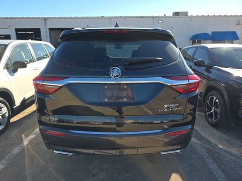 Used 2019 Buick Enclave Essence image 4