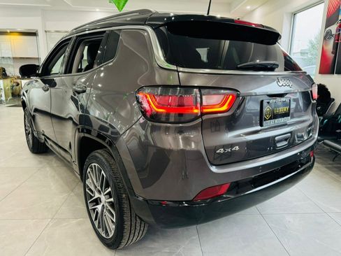 Used 2022 Jeep Compass Limited w/ Elite Group image 5