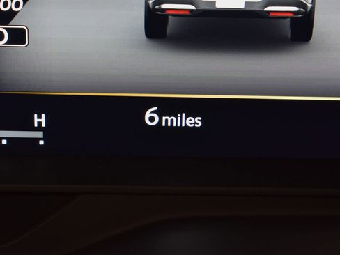 Certified 2026 INFINITI QX60 Luxe w/ Cargo Package AWD/4WD image 23