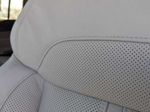 New 2026 Jeep Grand Wagoneer L Summit w/ Premium Group III image 15