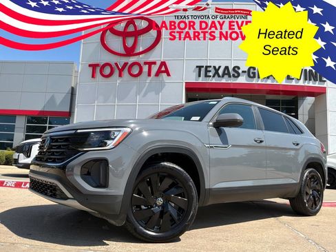 Used 2026 Volkswagen Atlas Cross Sport SE FWD image 1