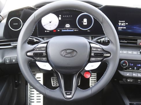 New 2025 Hyundai Elantra N image 17