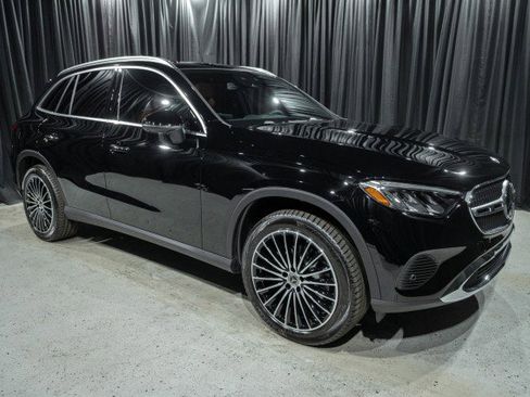 New 2026 Mercedes-Benz GLC 300 4MATIC image 3