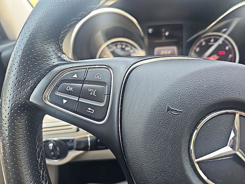 Used 2018 Mercedes-Benz C 300 Sedan image 22