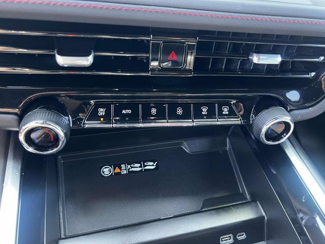 Certified 2026 Chevrolet Suburban RST AWD/4WD image 33