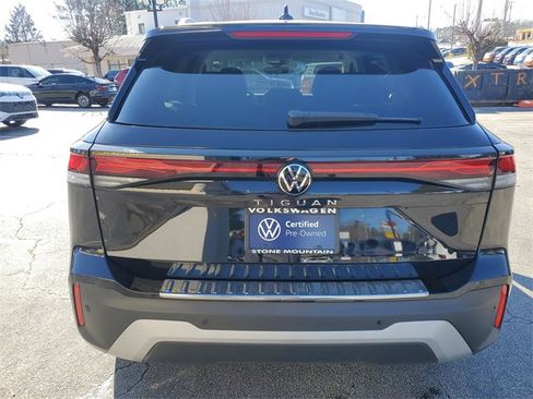 Certified 2025 Volkswagen Tiguan S image 5