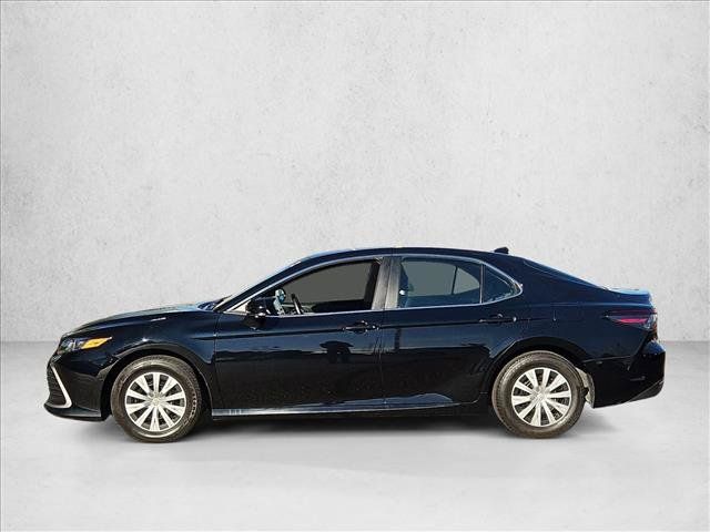 Used 2023 Toyota Camry LE FWD image 9