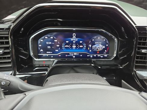 Certified 2023 Chevrolet Silverado 1500 High Country w/ Technology Package image 23