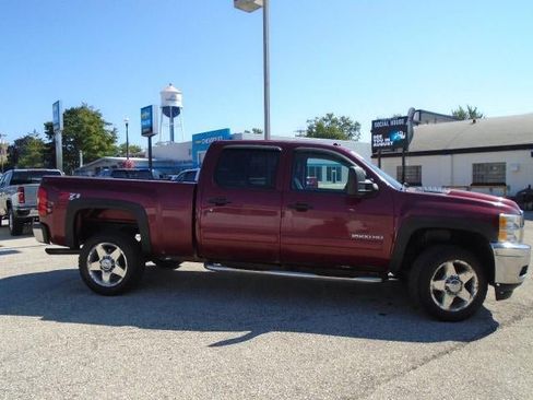 Used 2013 Chevrolet Silverado 2500 LT w/ Interior Plus Package AWD/4WD image 5