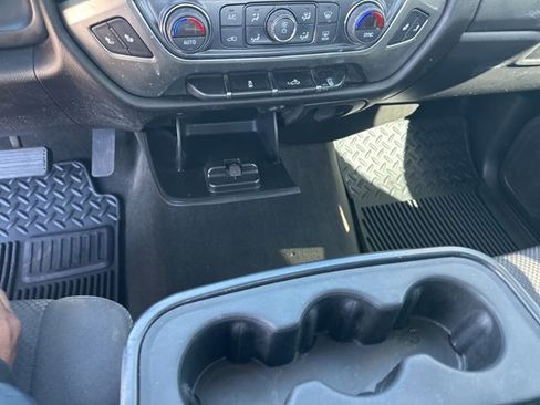 Used 2018 Chevrolet Silverado 1500 LT w/ All Star Edition image 20