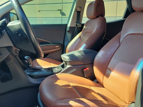 Used 2014 Hyundai Santa Fe Sport 2.0T w/ Navigation Package 06 image 20