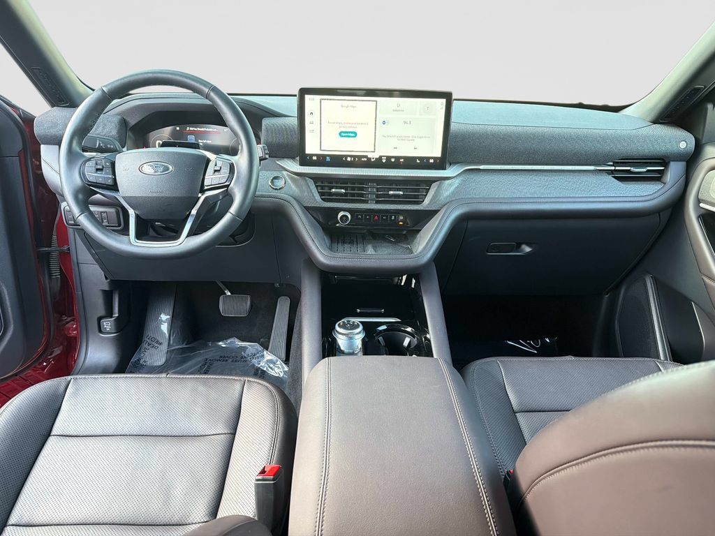 Used 2025 Ford Explorer Platinum w/ LUX Leather Package AWD/4WD image 18