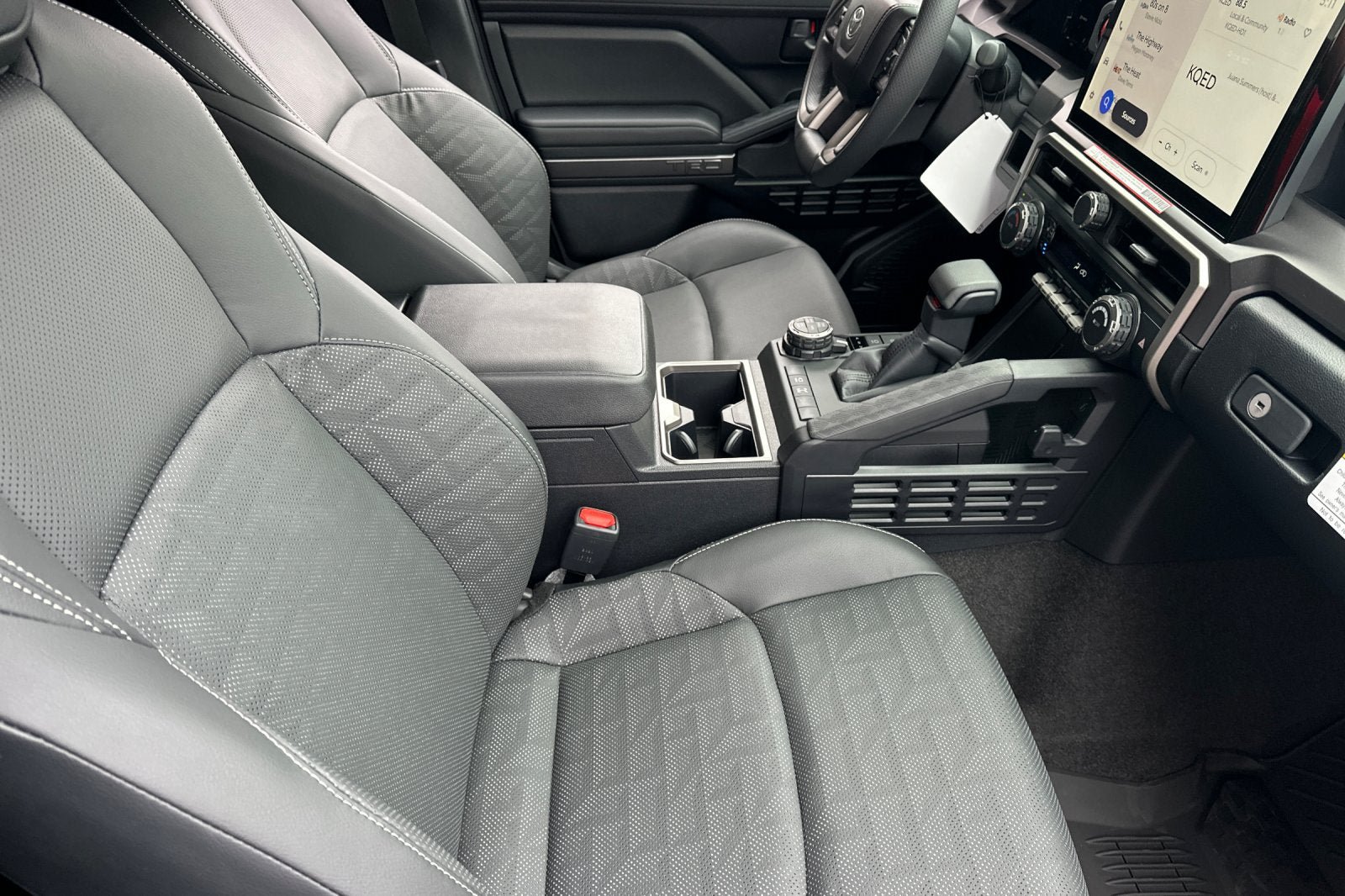 New 2026 Toyota 4Runner TRD Off-Road Premium AWD/4WD image 15