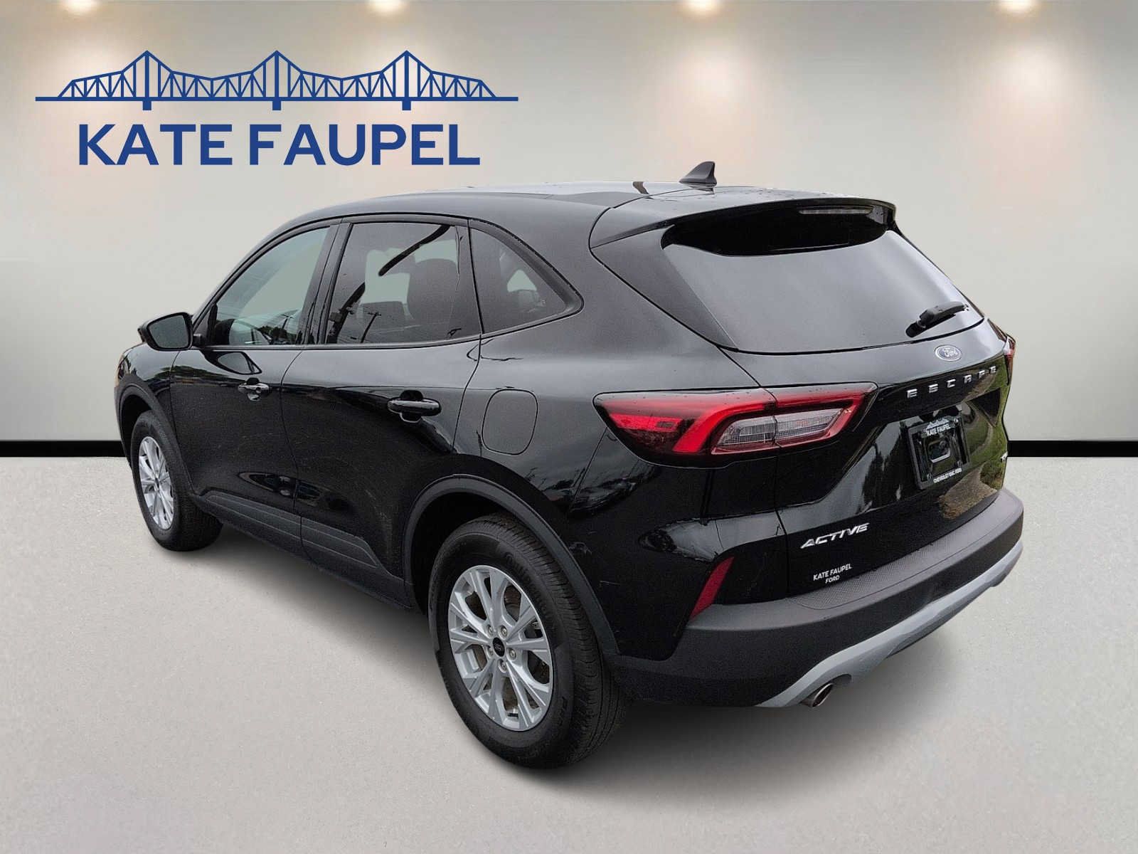 Certified 2025 Ford Escape Active AWD/4WD image 5