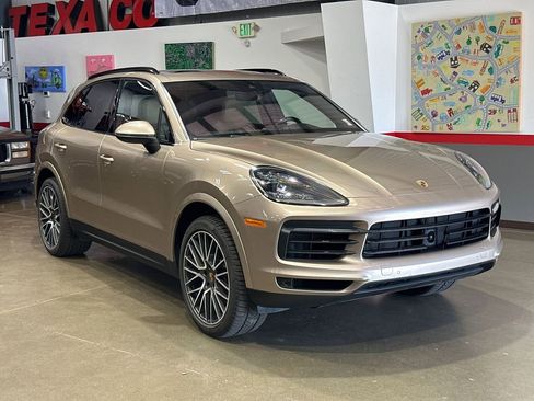 Used 2019 Porsche Cayenne AWD/4WD image 61