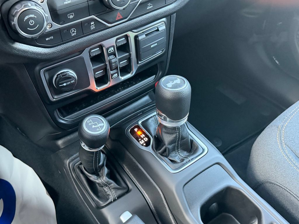 New 2026 Jeep Wrangler Unlimited Sport AWD/4WD image 15