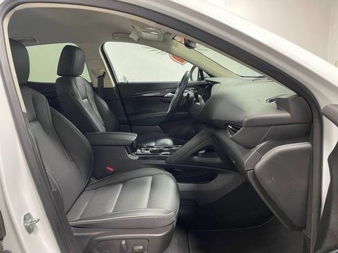Used 2023 Buick Envision Essence FWD image 21