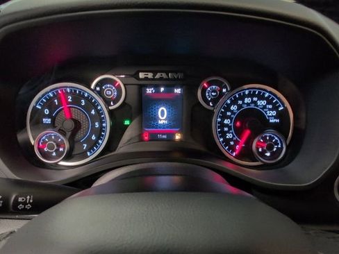 New 2026 RAM 1500 4x4 Crew Cab image 17