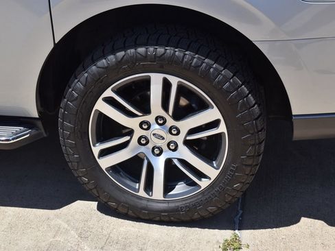 Used 2023 Ford Expedition Max Limited RWD image 13