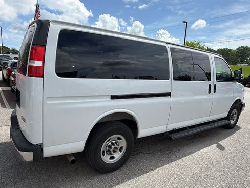Used 2025 GMC Savana 3500 LT w/ LT Preferred Equipment Group RWD image 8