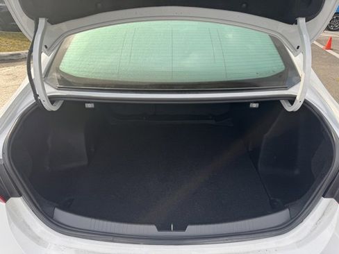 Used 2023 Chevrolet Malibu LS image 9