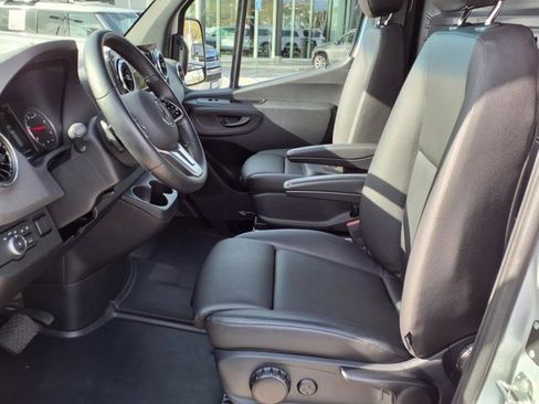 Used 2024 Mercedes-Benz Sprinter 3500 image 14