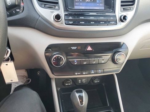 Used 2016 Hyundai Tucson SE w/ Option Group 02 FWD image 30