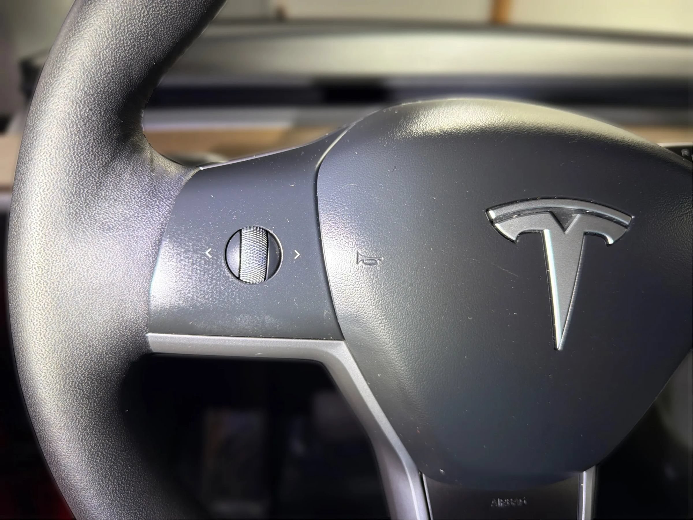 Used 2024 Tesla Model Y Long Range AWD/4WD image 28