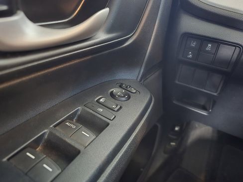 Used 2022 Honda CR-V LX image 14