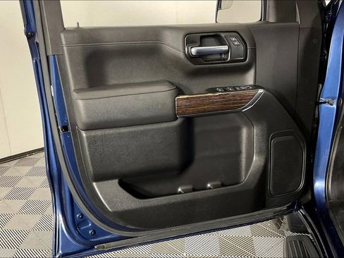 Used 2022 GMC Sierra 1500 SLE image 24