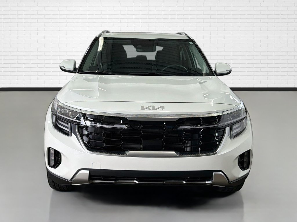 Used 2024 Kia Seltos SX w/ SX Sunroof Package AWD/4WD image 2
