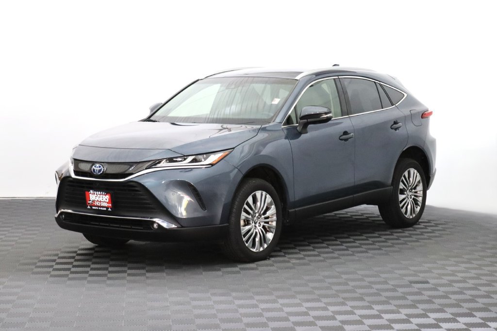 Used 2022 Toyota Venza Limited AWD/4WD image 3