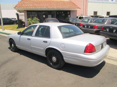 Used 2011 Ford Crown Victoria Police Interceptor w/ Radio Suppression Pkg image 4