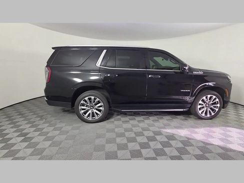 Used 2025 Chevrolet Tahoe High Country RWD image 38