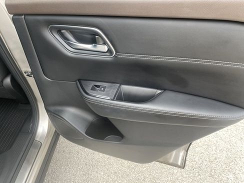 Used 2023 Nissan Rogue Platinum w/ Platinum Premium Package image 53