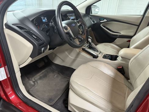Used 2012 Ford Focus SEL image 9