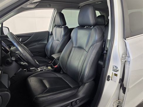 Used 2021 Subaru Forester Limited image 6