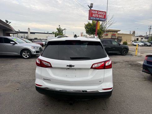 Used 2018 Chevrolet Equinox LT w/ Sun & Infotainment Package image 10