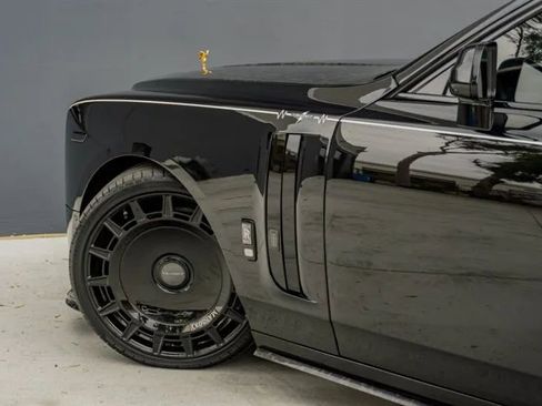 Used 2024 Rolls-Royce Phantom Sedan image 50