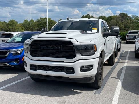 Used 2024 RAM 2500 Limited AWD/4WD image 3