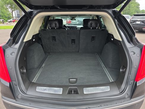 Used 2018 Cadillac XT5 Premium Luxury FWD image 13