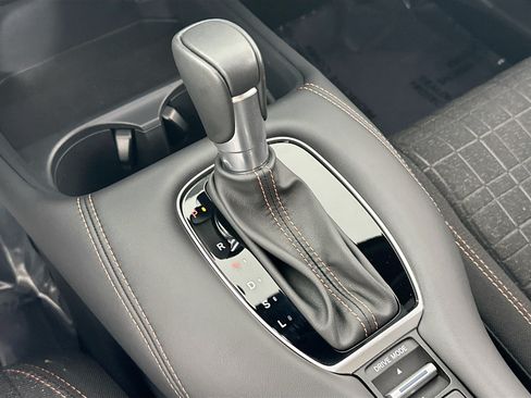 Used 2025 Honda HR-V Sport image 16